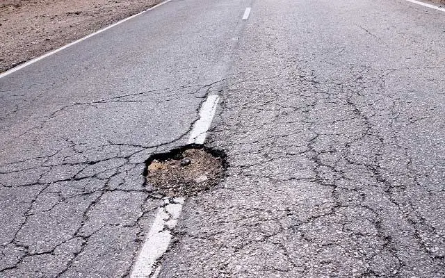 How to claim pothole damage in the US